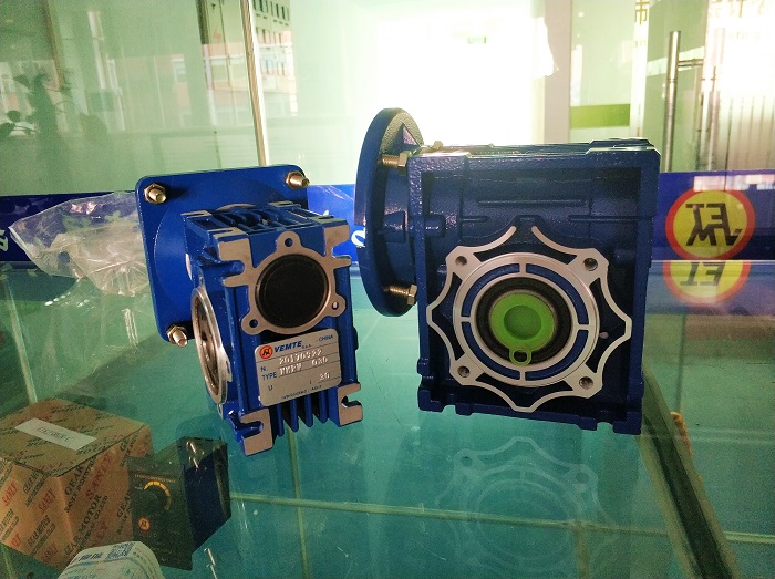 輸送機(jī)減速機(jī)，3KW減速機(jī),齒輪減速電機(jī),NMRV減速機(jī),蝸輪蝸桿減速機(jī)
